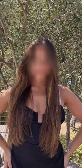 Corinna, 35