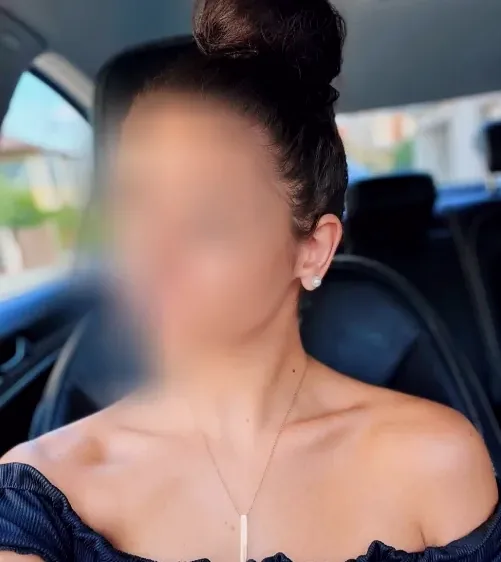 Jovana, 25