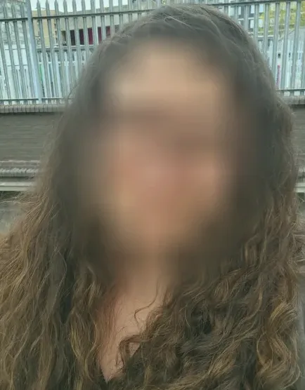 Paula, 36