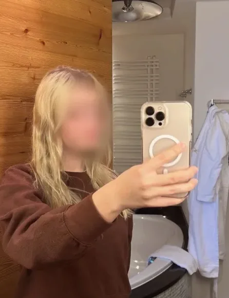 Viktoria, 20
