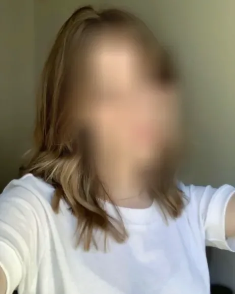 Yvonne, 28